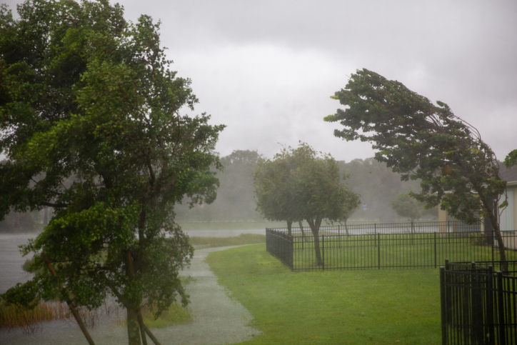Hurricane Ian Eye wall arriving